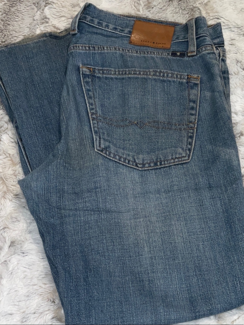 Lucky Brand Men's Medium Blue Straight Jeans